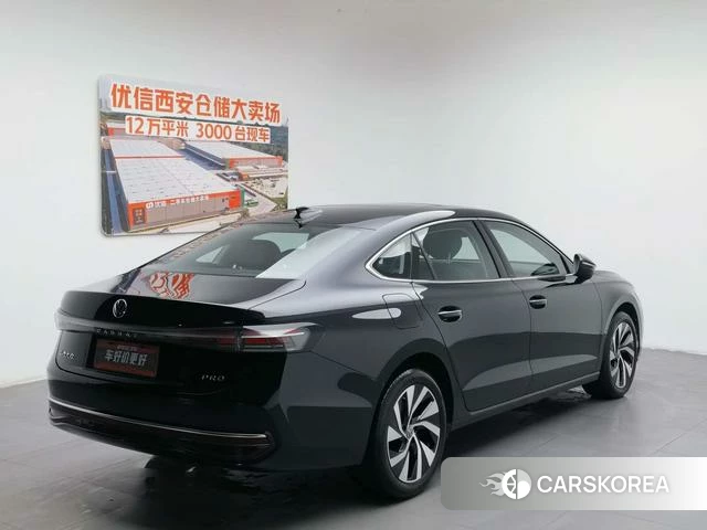 Volkswagen Passat id 4348599 из Китая 24
