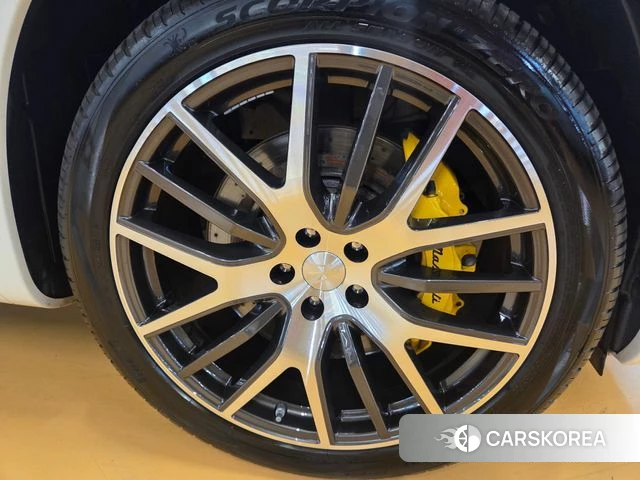 Maserati Levante id 4551862 из Кореи 18
