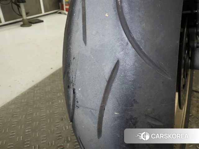 Проданный Honda CB650R id 3995125 из Японии, фото 22