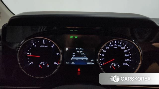 Kia Carnival 4th generation id 3904267 из Кореи 18