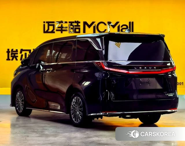 Lexus LM id 4276787 из Китая 8