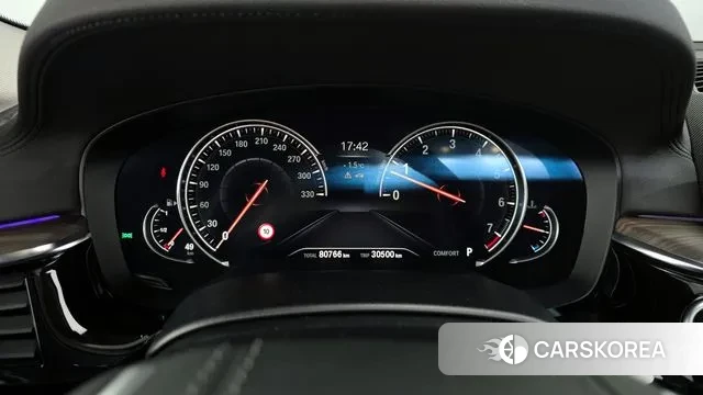 BMW 5 Series (G30) id 3598903 из Кореи 18