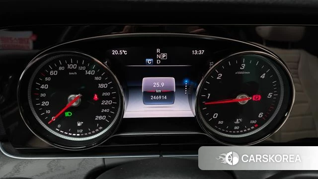 Mercedes-Benz E-Class W213 id 3925045 из Кореи 18