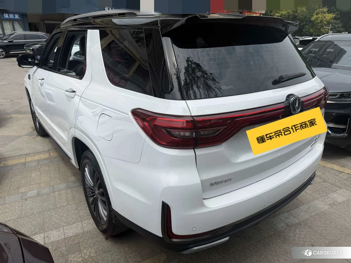 Chang'an CS95 id 4440334 из Китая 16