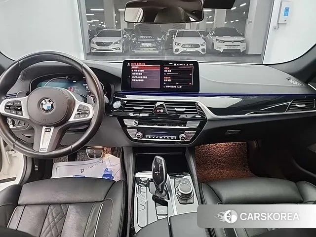 BMW 5 Series (G30) id 2979569 из Кореи 18