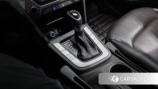 Hyundai Avante AD id 3728557 из Кореи 18