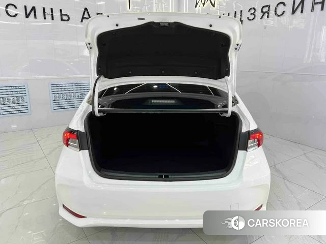Toyota Corolla id 4263131 из Китая 19