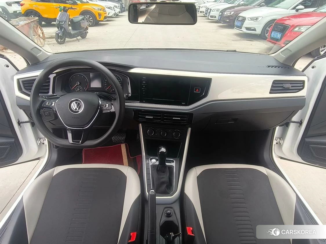 Volkswagen Polo id 4498969 из Китая 11