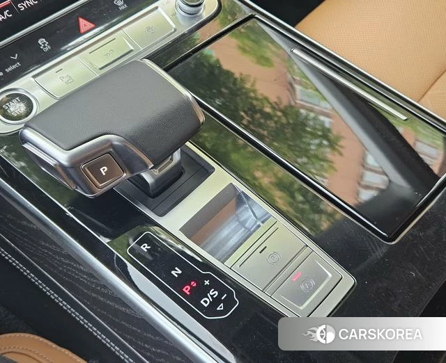 Audi A8 id 4313848 из Китая 17