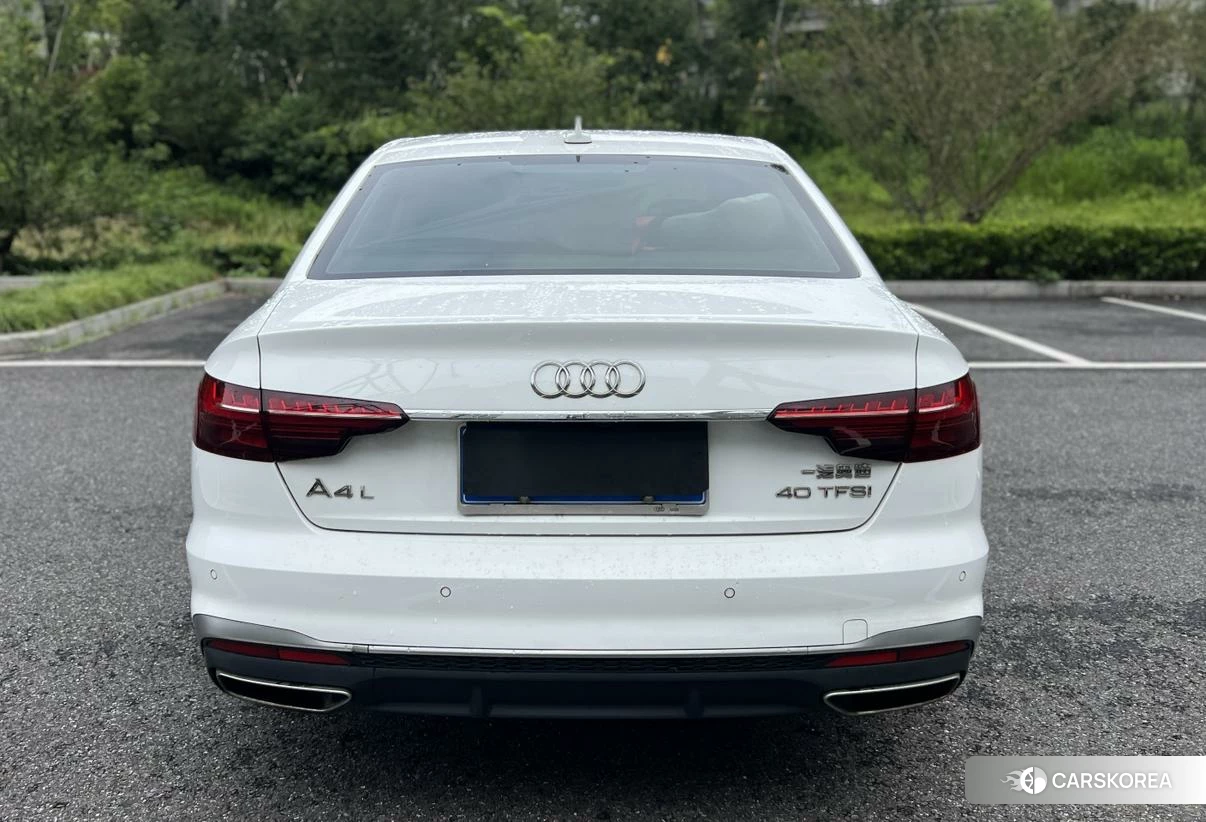 Audi A4L id 4479277 из Китая 8