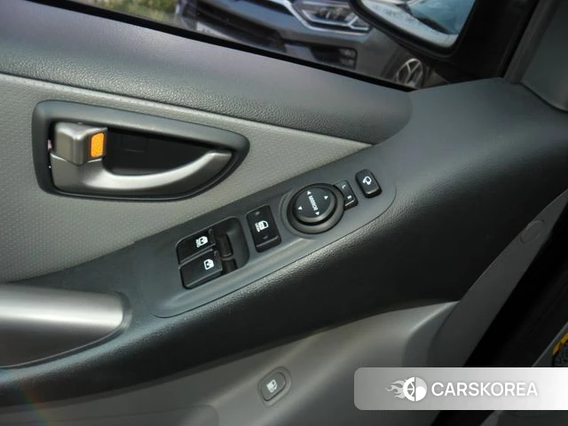 Hyundai The New Grand Starex id 4286313 из Кореи 10