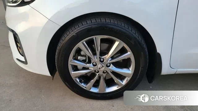 Kia The New Carnival id 2976601 из Кореи 18