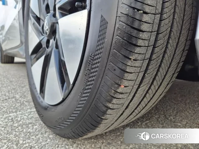 Hyundai Ionic 6 id 3769552 из Кореи 18