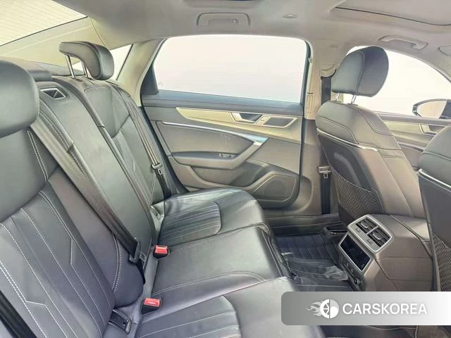 Audi A6L id 4278635 из Китая 13