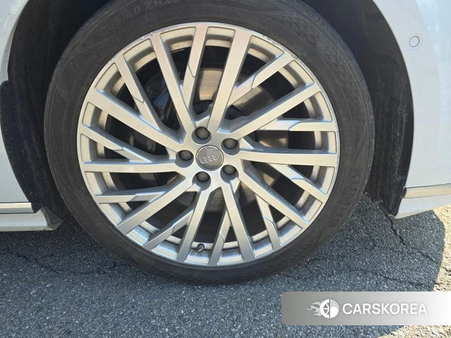 Audi A8 (D5) id 4324649 из Кореи 11