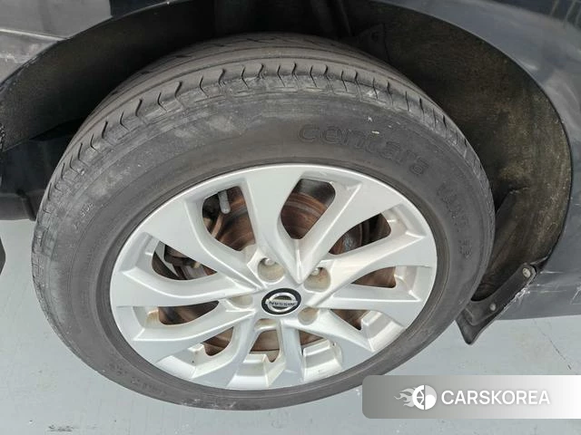 Nissan Xuan Yi id 4241418 из Китая 15