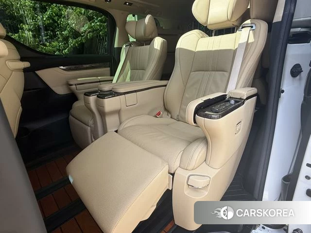 Toyota Elfa id 4265985 из Китая 16