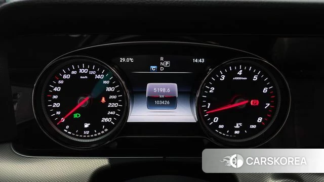 Mercedes-Benz E-Class W213 id 4746960 из Кореи 32
