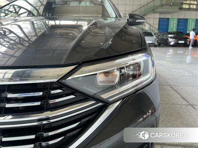 Volkswagen Sagitar id 4320878 из Китая 27