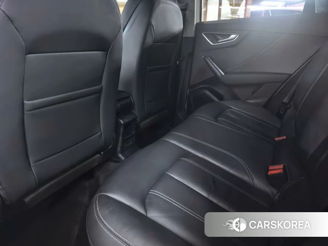 Audi Q2L id 4263300 из Китая 17