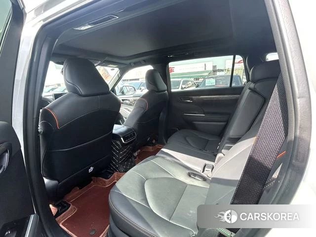 Toyota Crown Lufang id 4274404 из Китая 8