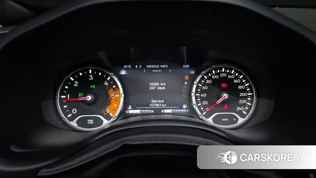 Jeep Renegade id 3363137 из Кореи 18