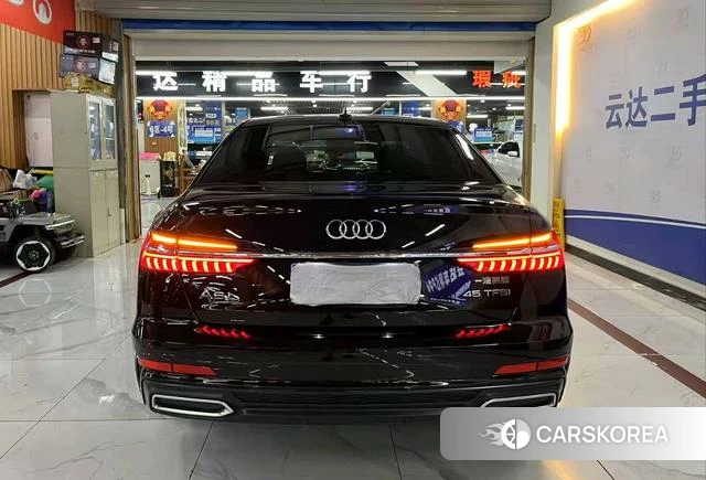 Audi A6L id 4258287 из Китая 10