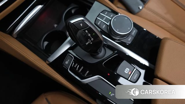 BMW 5 Series (G30) id 4573914 из Кореи 32