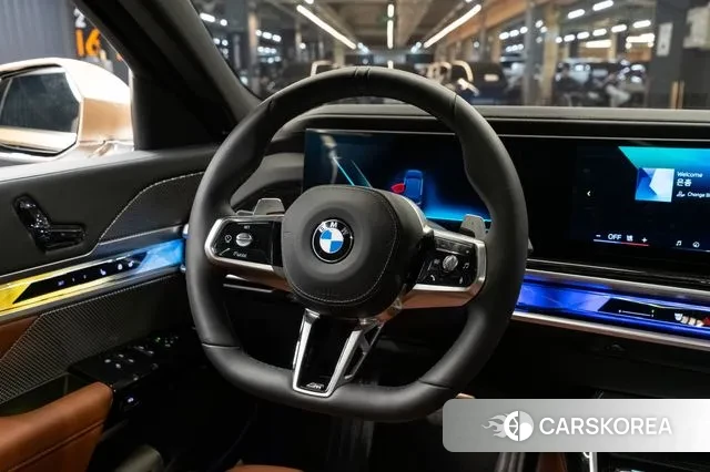 BMW 7 Series (G70) id 3399746 из Кореи 8