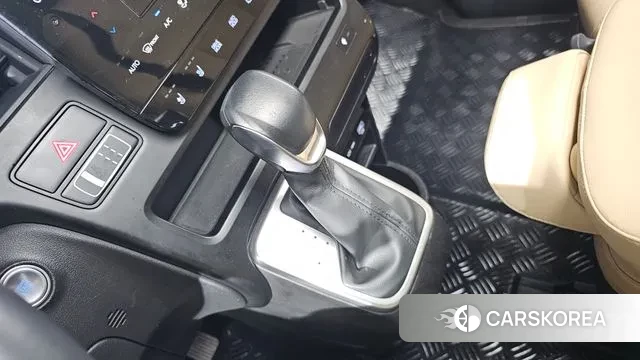 Hyundai Staria id 3507558 из Кореи 18