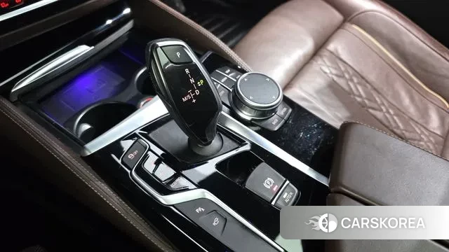 BMW 5 Series (G30) id 3641672 из Кореи 18