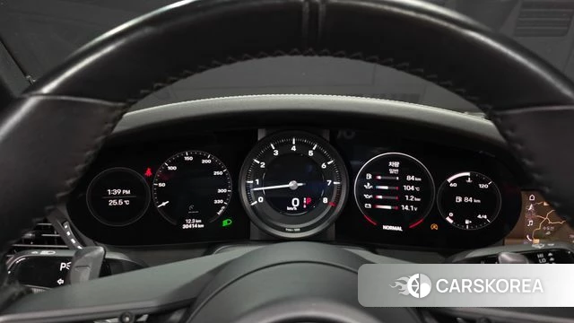 Porsche 911(992) id 4688854 из Кореи 18