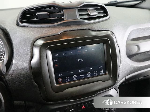 Jeep Renegade id 3954474 из Кореи 18