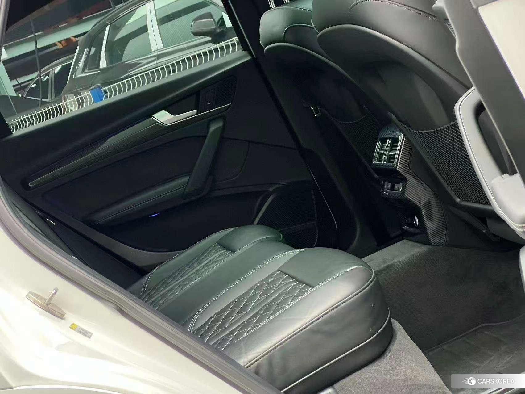 Audi Q5L Sportback id 4440521 из Китая 28