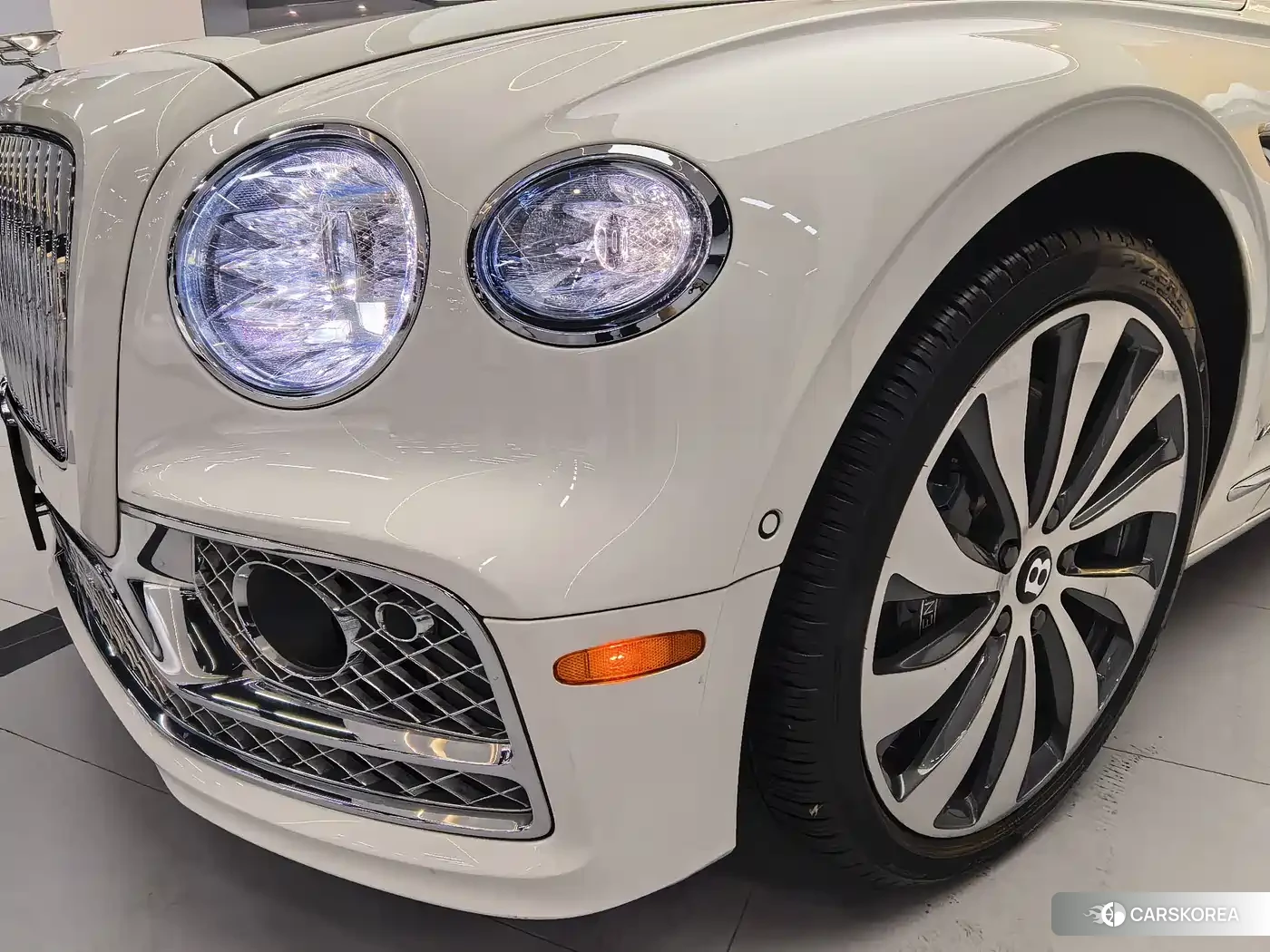 Bentley Flying id 4578329 из Китая 27