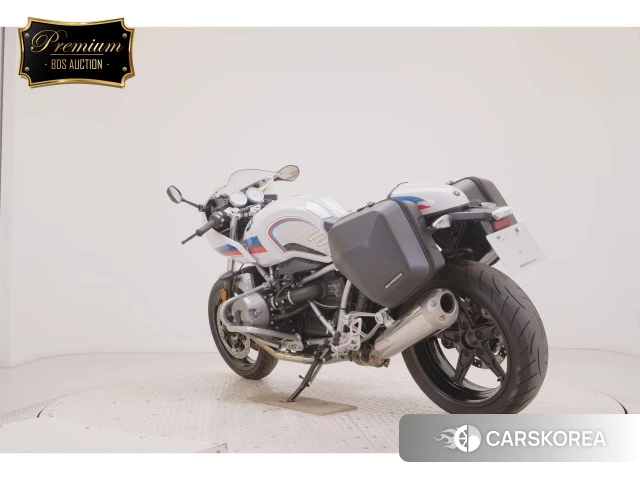 BMW R NINE T RACER id 4347680 из Японии 9