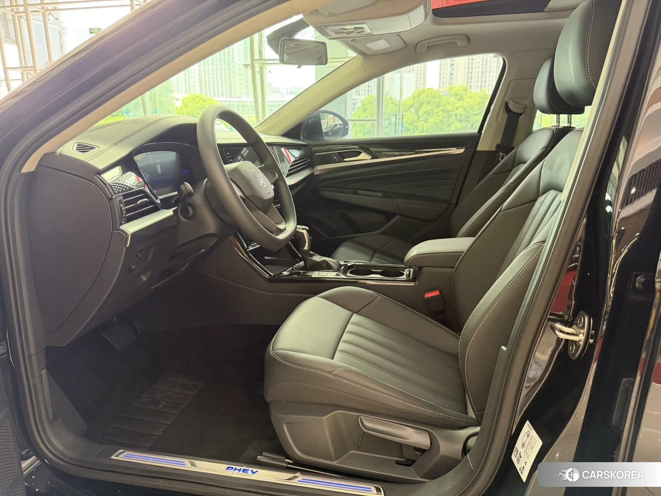 Volkswagen Passat PHEV id 4452458 из Китая 11