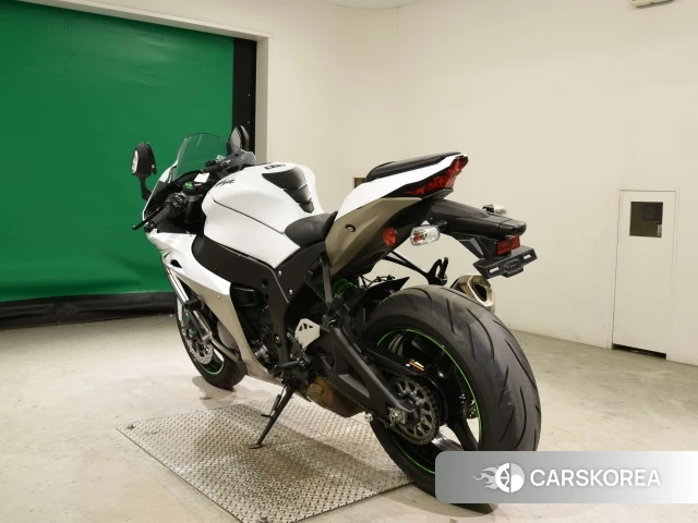 Проданный Kawasaki ZX-10R NINJA ABS id 4358585 из Японии, фото 8
