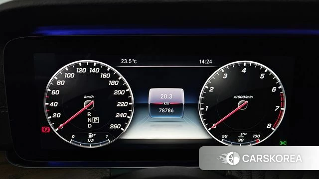 Mercedes-Benz E-Class W213 id 4882315 из Кореи 30