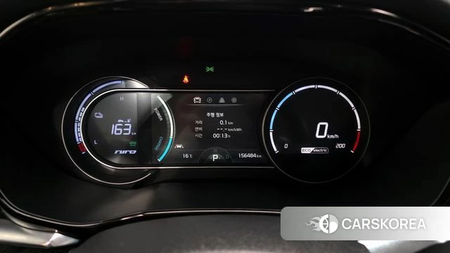 Kia Niro EV id 3860135 из Кореи 18