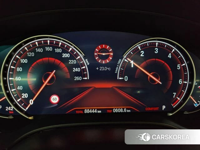 BMW 5 Series (G30) id 4403386 из Кореи 18