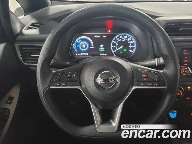 Nissan Leaf (ZE1) id 2891822 из Кореи 18