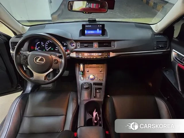 Lexus CT200h id 3469932 из Кореи 18