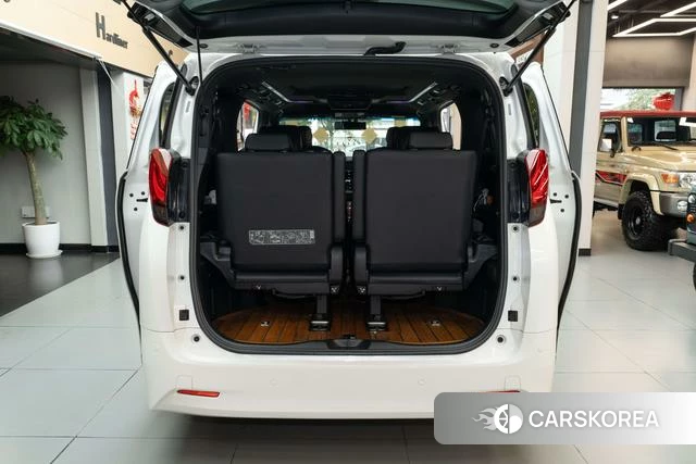 Toyota Elfa id 4239750 из Китая 19