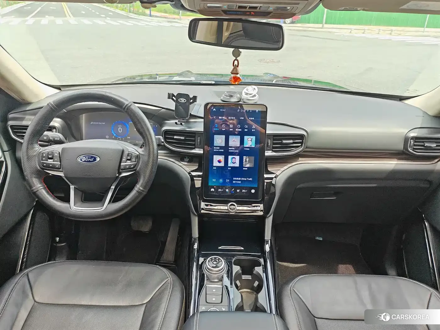 Ford Explorer id 4515504 из Китая 8