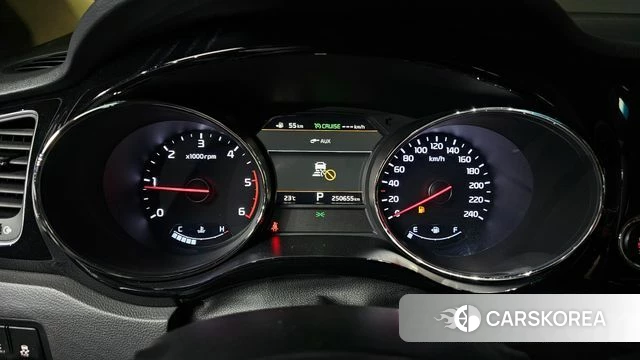 Kia The New Carnival id 4403422 из Кореи 18