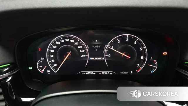 BMW 5 Series (G30) id 4595455 из Кореи 30
