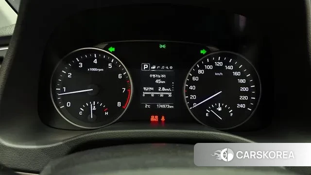 Hyundai Avante AD id 3641780 из Кореи 18