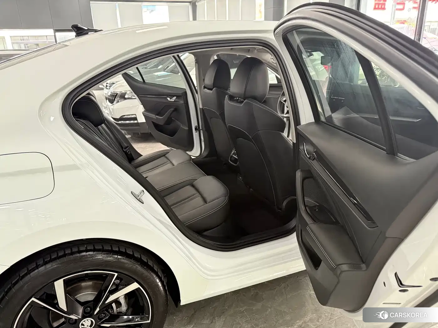 Skoda Octavia id 4669386 из Китая 13