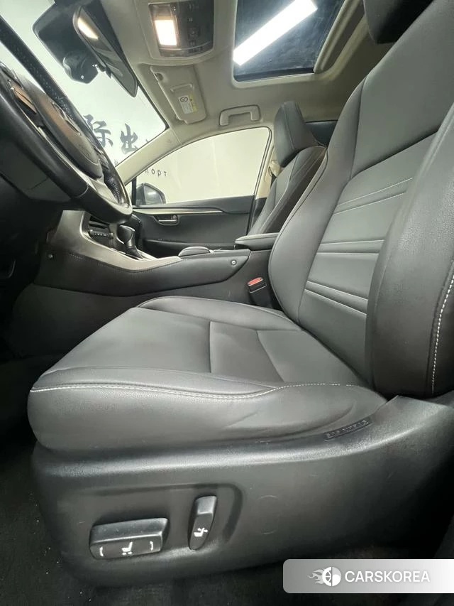 Lexus NX id 4277219 из Китая 23